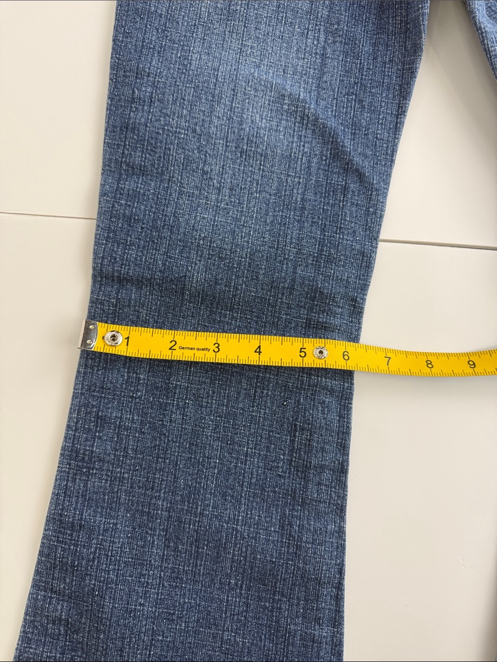 Levi's Girls Size 8 Bell Bottom Jeans Medium Wash Adjustable Waist Flare Denim - Picture 10 of 11